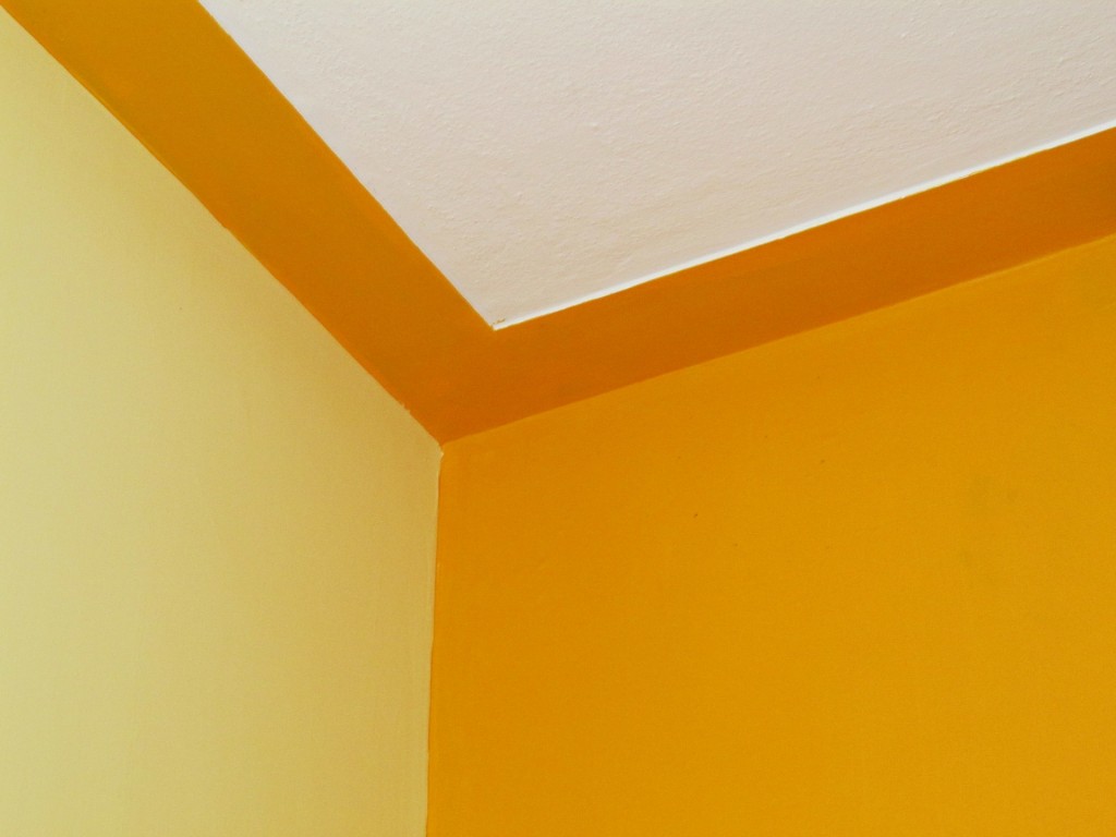 How to Paint a Ceiling