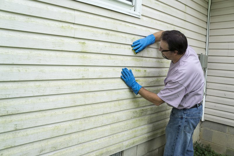 Prepare the surface of your vinyl siding for painting